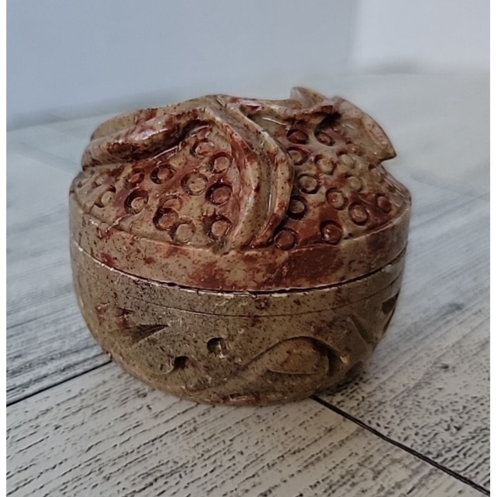 Vtg Mini Round Stone Soapstone Salt/Trinket Box Floral Abstract Design Covered